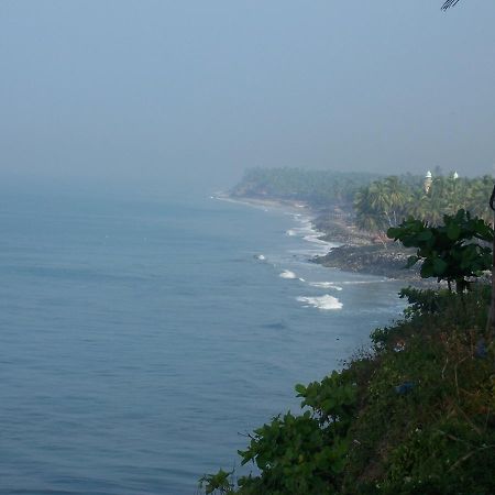 Blue Marine Beach Resort Varkala Esterno foto