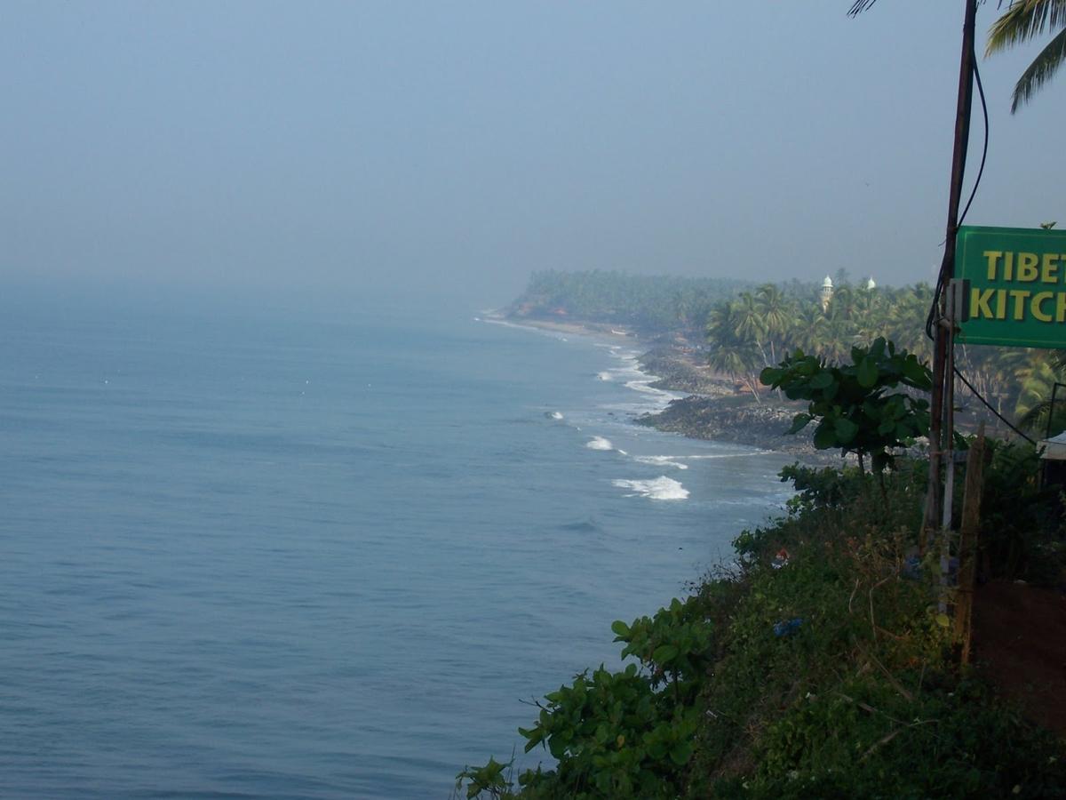 Blue Marine Beach Resort Varkala Esterno foto